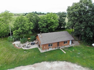 2463 328th Ln, Walnut, IA 50222