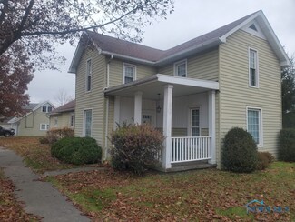 137 S East St, Bradner, OH 43406