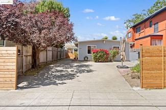 1611 Julia St, Berkeley, CA 94703
