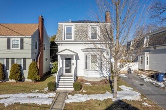3 Moville St, West Roxbury, MA 02132