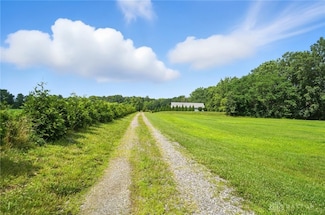 6845 Cozaddale Rd, Goshen, OH 45122