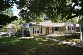 2778 W Ridgewood Cir, Zanesville, OH 43701