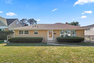 2734 Joseph Ave, Des Plaines, IL 60018