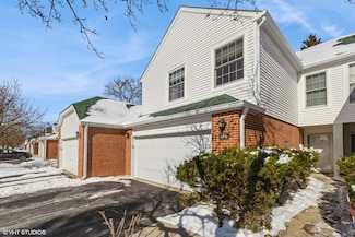 154 Welwyn Ct Unit 19CW, Lake Bluff, IL 60044
