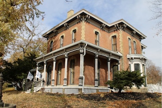 402 W Lincolnway, Morrison, IL 61270