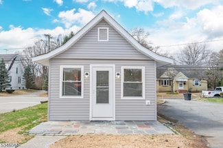 361 W Clinton St, Dover, NJ 07801