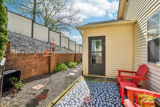 125 Exeter Ct, Hendersonville, NC 28791