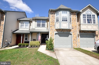13 Knighton Ln, Mount Laurel, NJ 08054