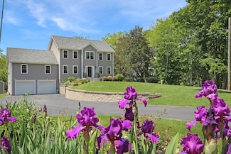 585 Chestnut St, Ashland, MA 01721