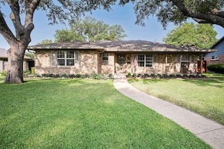 9334 Hunters Creek Dr, Dallas, TX 75243