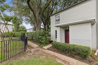 5033 N Hall St, Dallas, TX 75235