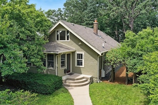 2365 Buford Ave, Saint Paul, MN 55108