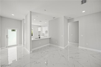 836 Clow St E, Lehigh Acres, FL 33974