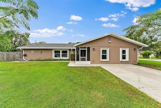 366 SE Galleon Ln, Port Saint Lucie, FL 34983