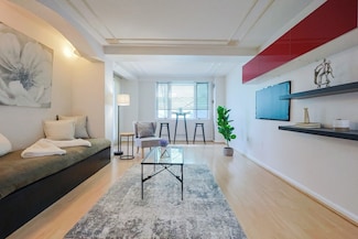 10 Rogers St Unit 703, Cambridge, MA 02142