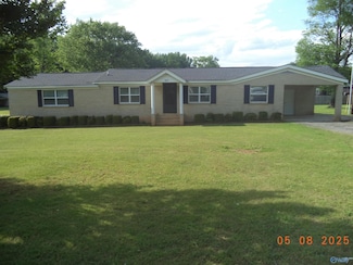 369 W Limestone Rd, Hazel Green, AL 35750