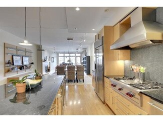 111 4th Ave N, Minneapolis, MN 55401
