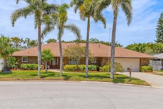520 Bay Cir, Indian Harbour Beach, FL 32937