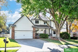 16107 Davenport St, Omaha, NE 68118