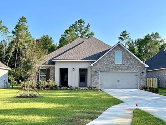 147 Flora Ln, Freeport, FL 32439