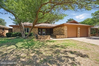 5726 67th St, Lubbock, TX 79424