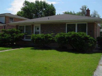 1035 Riverview Dr, South Holland, IL 60473