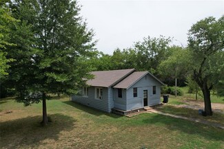 1720 John St, Seminole, OK 74868
