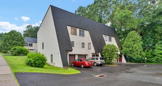 189 High Top Cir W, Hamden, CT 06514