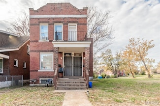 5892 Highland Ave, Saint Louis, MO 63112