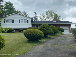 130 Beverly Dr, South Abington Township, PA 18411