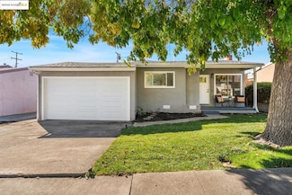 2956 Mullens Dr, San Pablo, CA 94806
