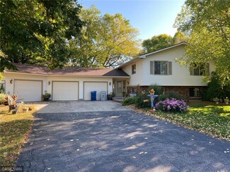 2108 5th Cir NE, Waseca, MN 56093