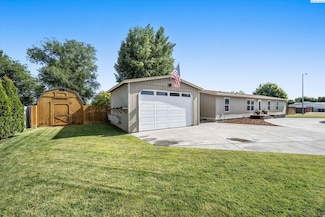 8510 W Yellowstone Ave, Kennewick, WA 99336