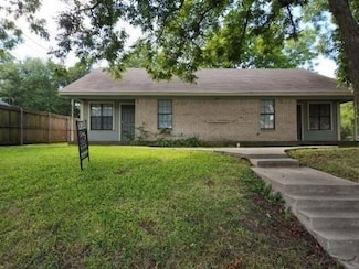 2203 Monroe St Unit B, Commerce, TX 75428