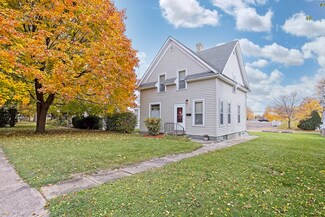 2917 Elisha Ave, Zion, IL 60099