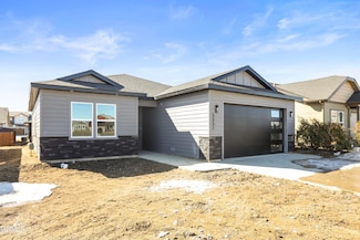 3337 34th St W, Williston, ND 58801