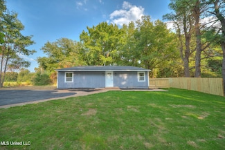 2835 Plum Point Rd, Southaven, MS 38672