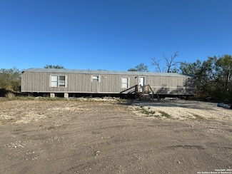 1103 Ninth St, Poteet, TX 78065