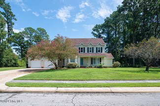 302 University Dr, Jacksonville, NC 28546
