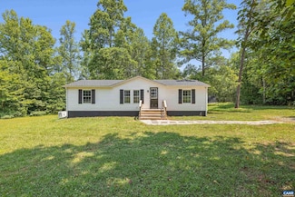 5998 Community House Rd, Columbia, VA 23038
