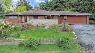 402 Barclay St, Syracuse, NY 13209