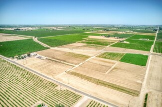 700 W South Ave, Fresno, CA 93706