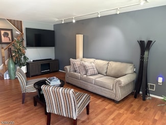 8 Bristol Dr Unit C3, North Brunswick, NJ 08902