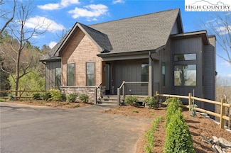 155 Van Gogh Dr, Blowing Rock, NC 28605