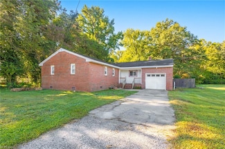 1336 Great Bridge Blvd, Chesapeake, VA 23320