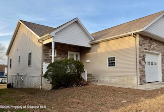 617 Arthur Ave, Scranton, PA 18510