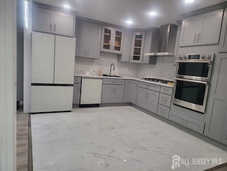 62 Harrison Ave, Edison, NJ 08837