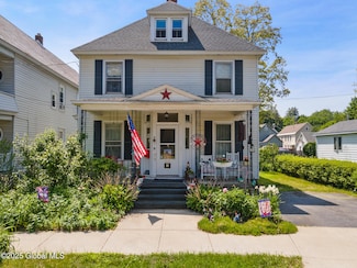 7 Bruce St, Schenectady, NY 12302