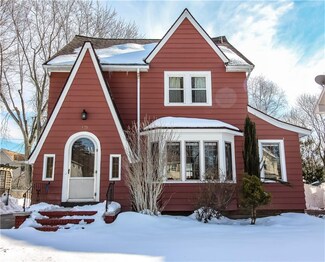 175 Irvington Rd, Rochester, NY 14620