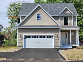 21 Library St, Hudson, NH 03051